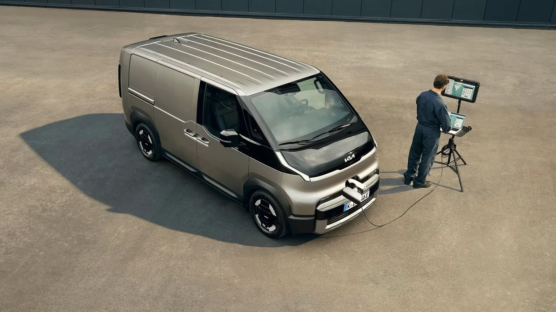 Kia PV5 Cargo an einer Ladestation